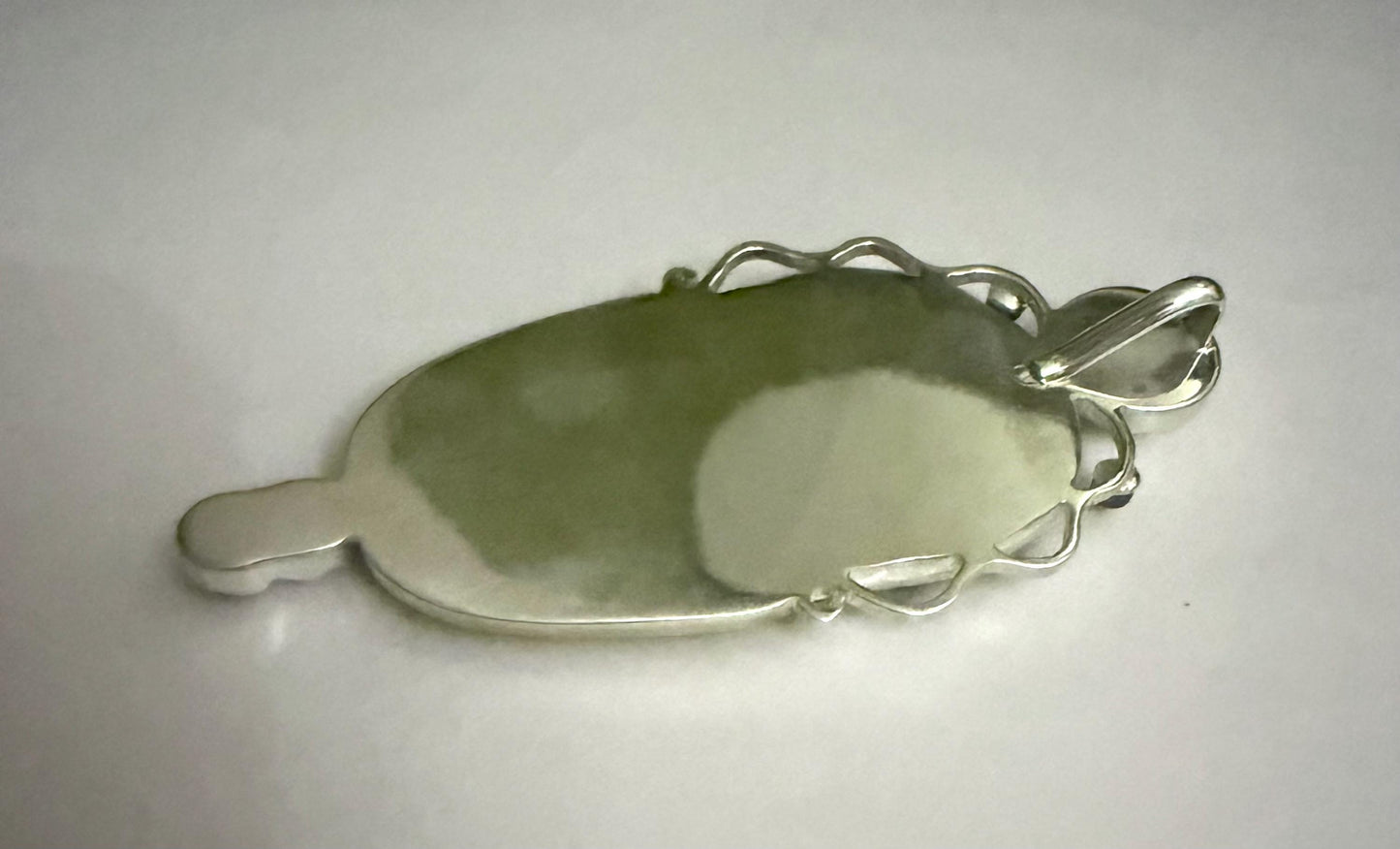 Redhaired mermaid daydreaming pendat with multicolor pearls. Mermaid gifts. Pearls. Mermaid jewelry. unique marine jewelry. Mermaid pendant