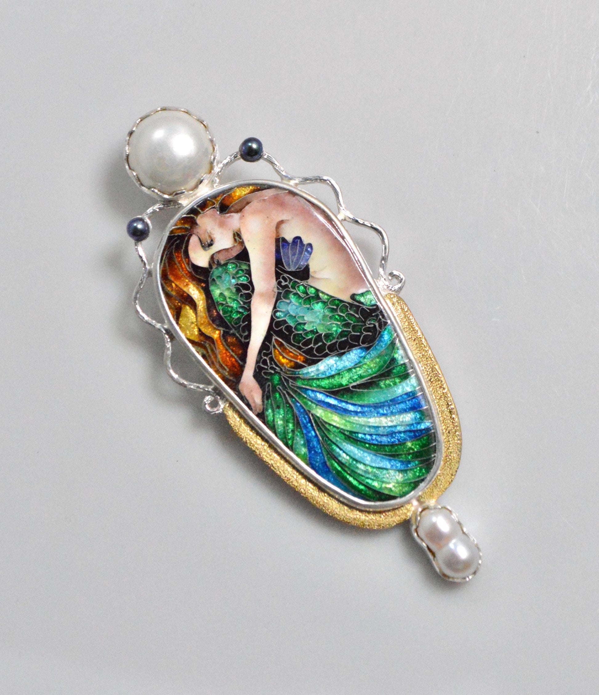 Redhaired mermaid daydreaming pendat with multicolor pearls. Mermaid gifts. Pearls. Mermaid jewelry. unique marine jewelry. Mermaid pendant