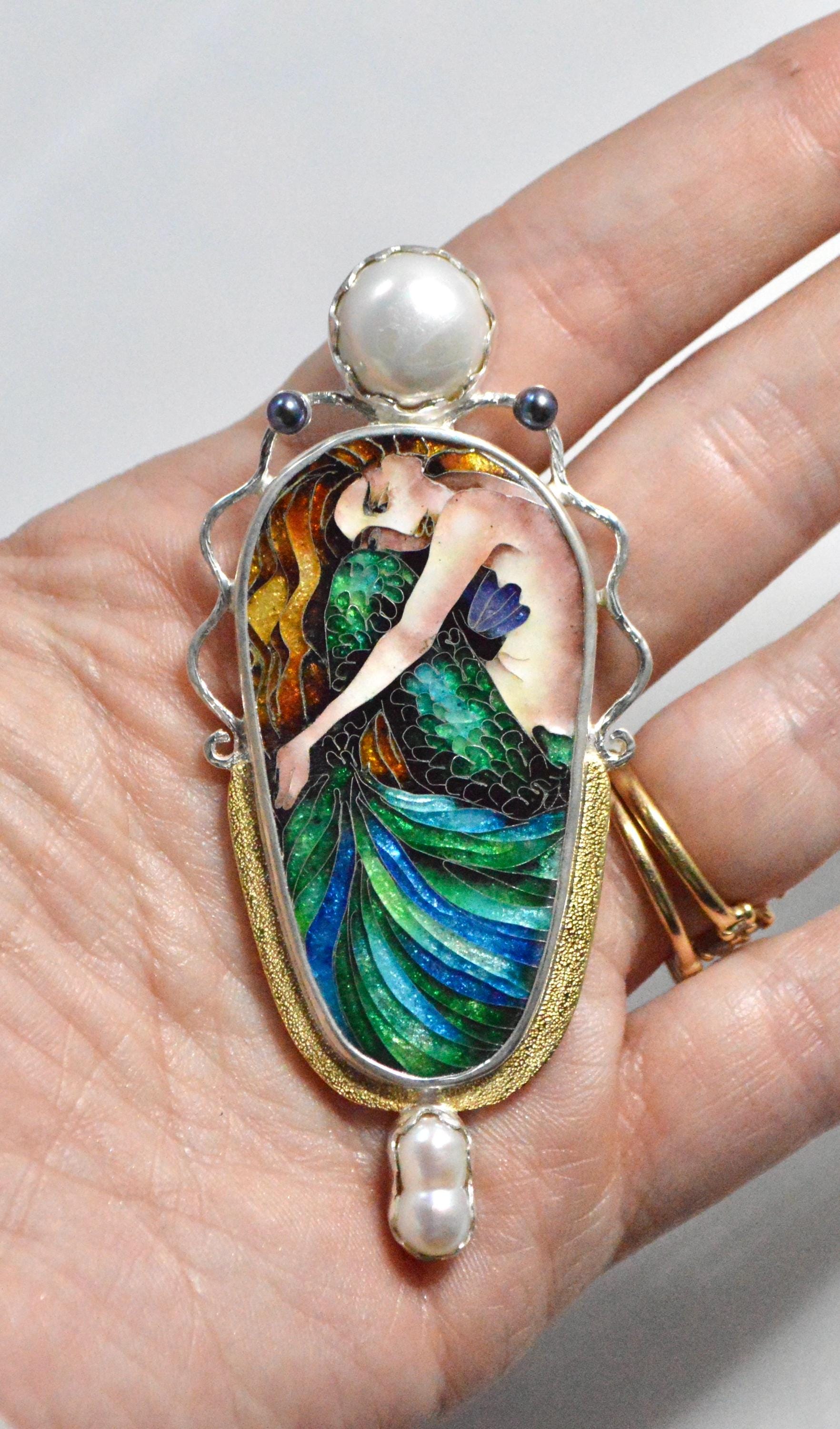 Redhaired mermaid daydreaming pendat with multicolor pearls. Mermaid gifts. Pearls. Mermaid jewelry. unique marine jewelry. Mermaid pendant